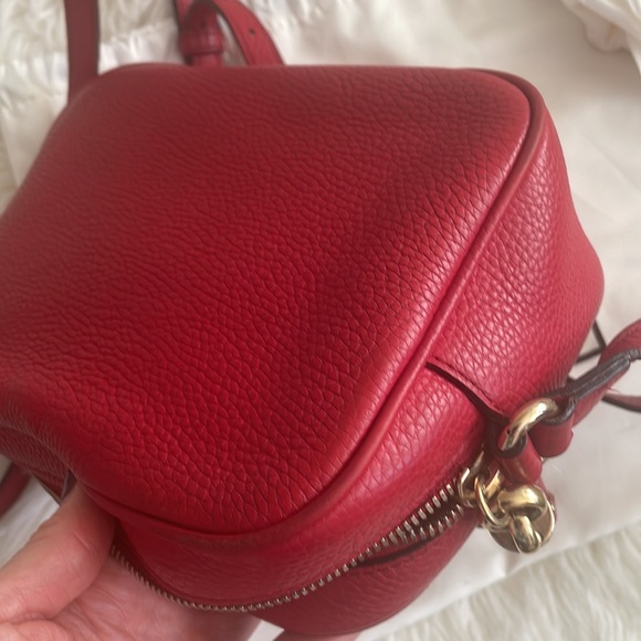 Gucci Red Soho Crossbody Bag - Picture 13 of 17